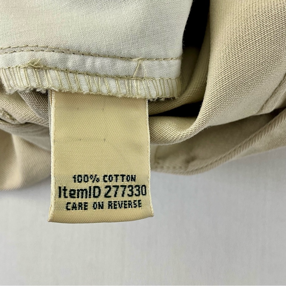 L.L.Bean women beige pant classic fit, wrinkle free Size 6 Regular NWT - Picture 11 of 16